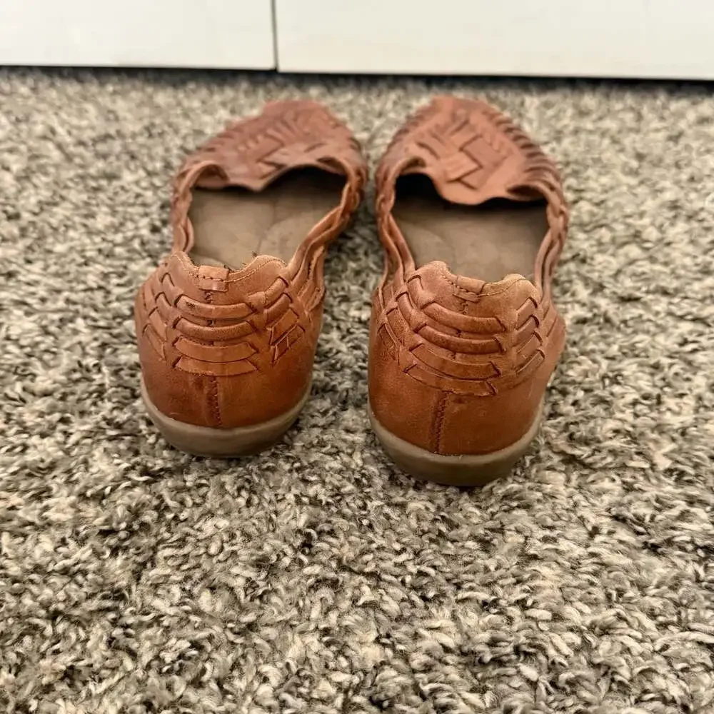Natural Soul by Naturalizer Brown Leather Mexican Huarache Flats